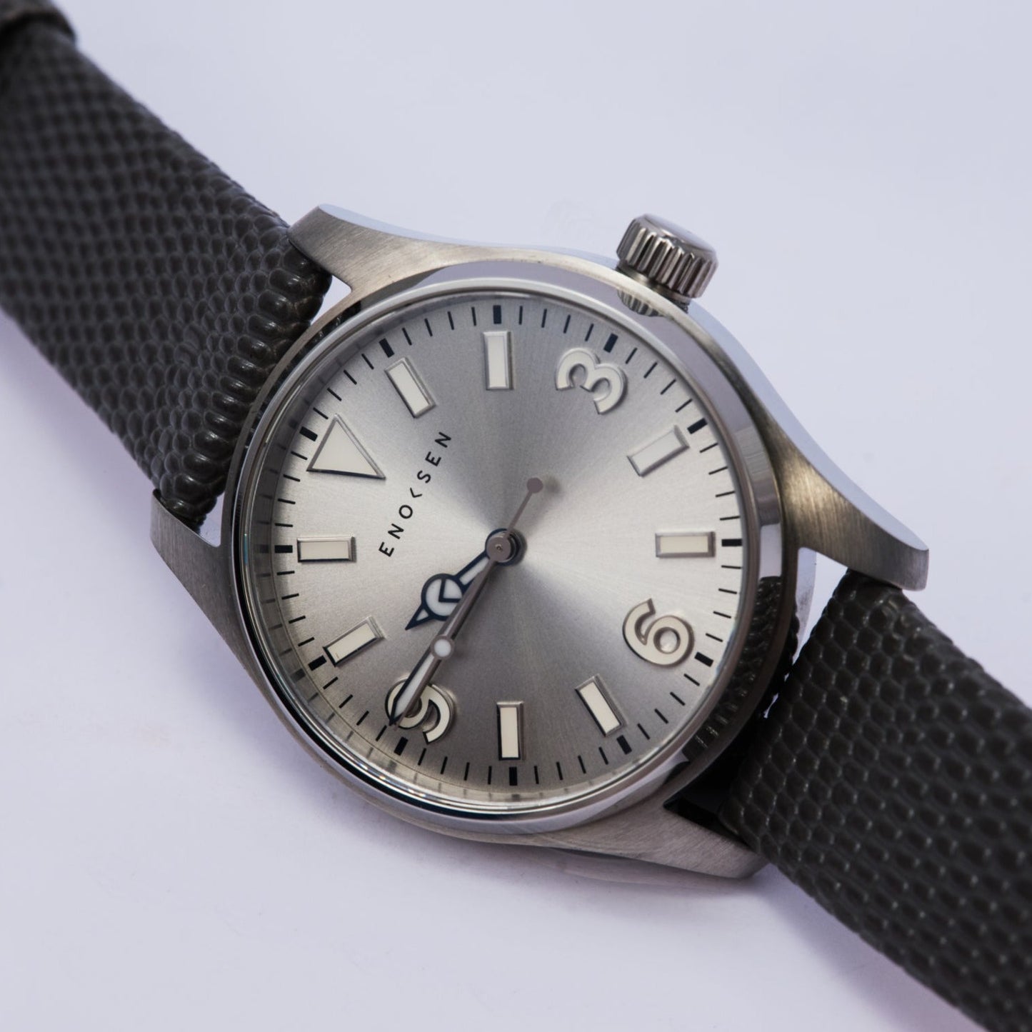 Enoksen 'DECO' E06/FF Warm Grey Steel - 36MM