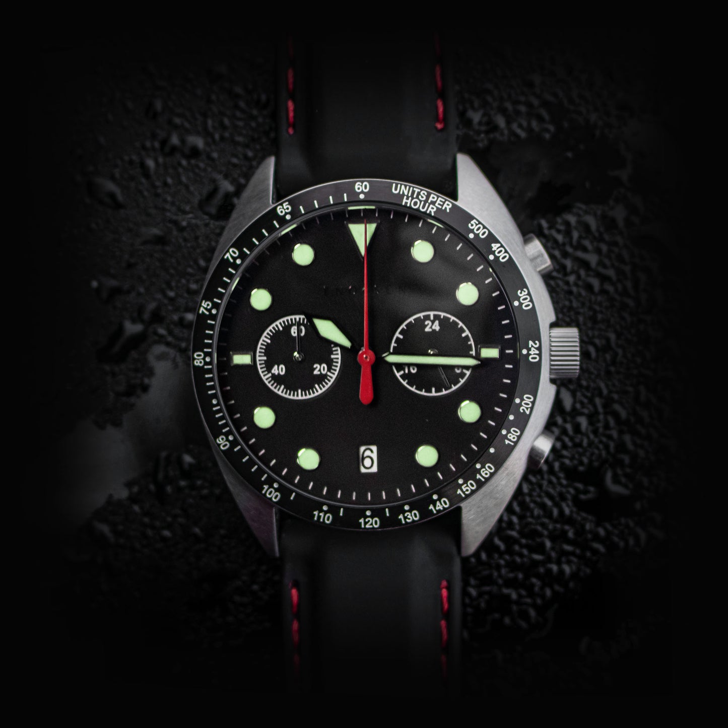 Enoksen 'Drive' E04/A - Red Hand Driver's Chronograph - 43mm (Black)