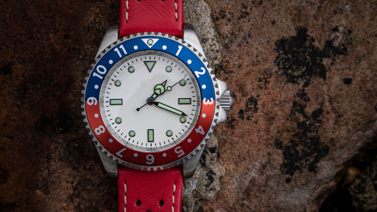 Enoksen 'Dive' E02/HW 12-Hour Olympic Red