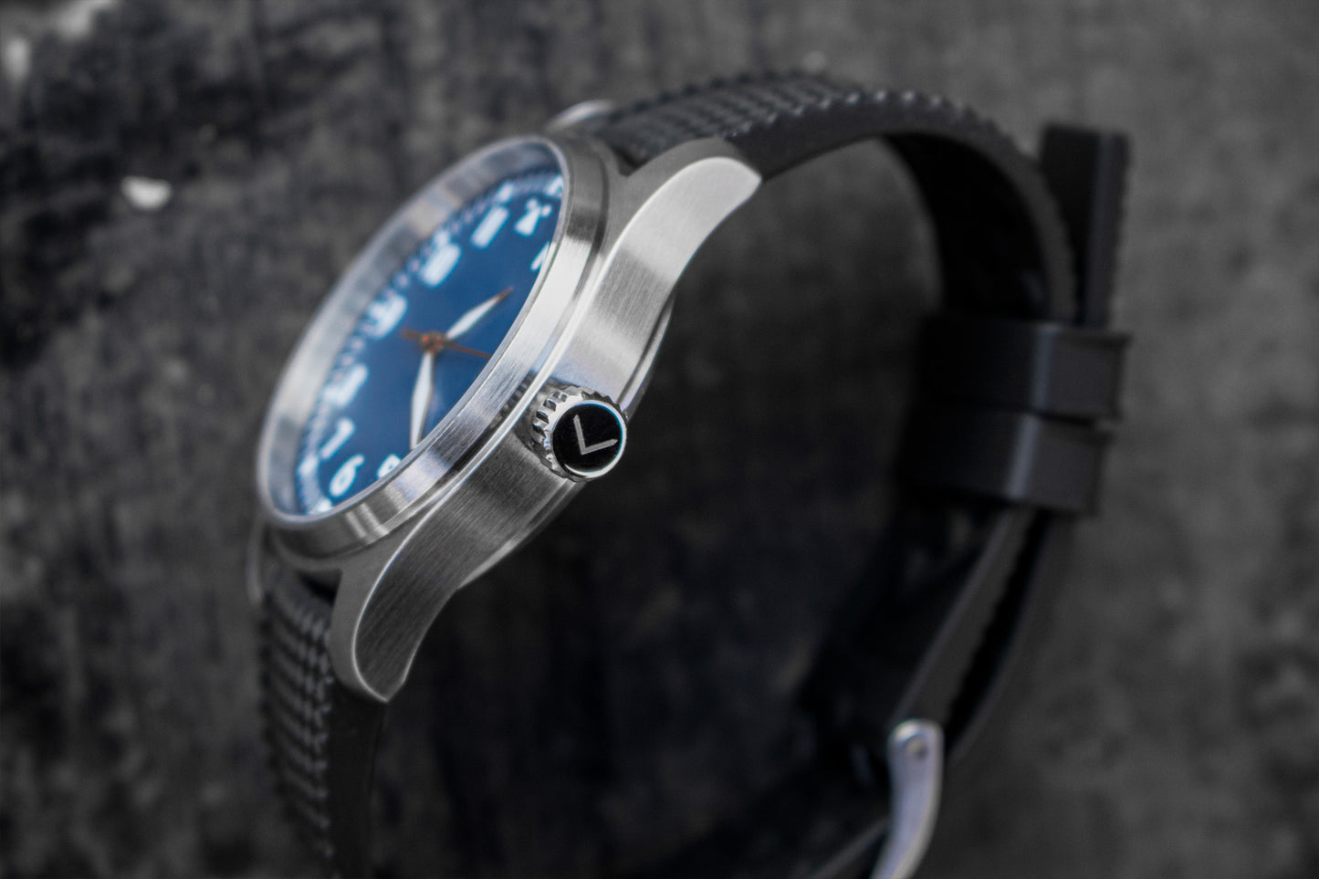 Enoksen 'Fly' E03/E Steel Blue Swiss Edition - Mechanical Pilot's Watch - 39mm